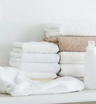Pralnia dla firm Białołęka Pralnia dla firm Białołęka – kompleksowe usługi pralnicze dla hoteli, restauracji, salonów beauty, SPA, apartamentów i innych przedsiębiorstw. Odbiór oraz dostawa prania, szybka realizacja i indywidualna współpraca.